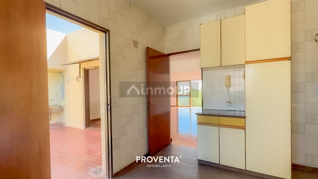 Oficina en Venta en Capital, Mendoza