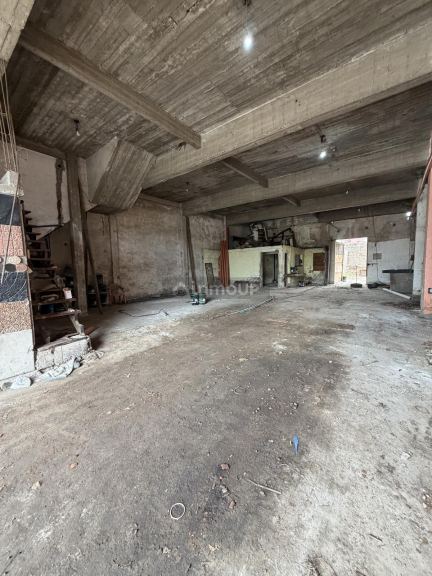 Local Comercial en Alquiler en Tres de Febrero, G.B.A. Zona Oeste