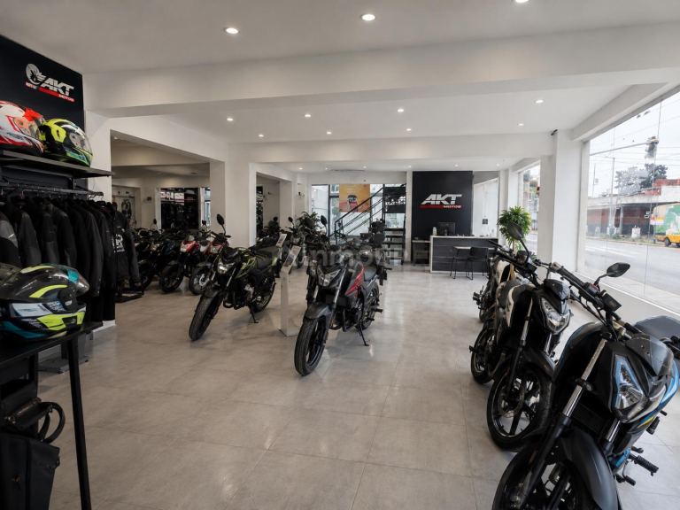 Local Comercial en Venta en General San Martin, G.B.A. Zona Norte