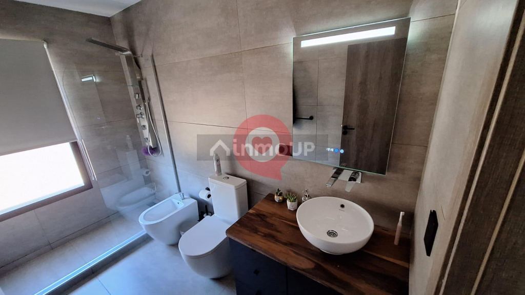 Casa en Venta en Confluencia, Neuquen