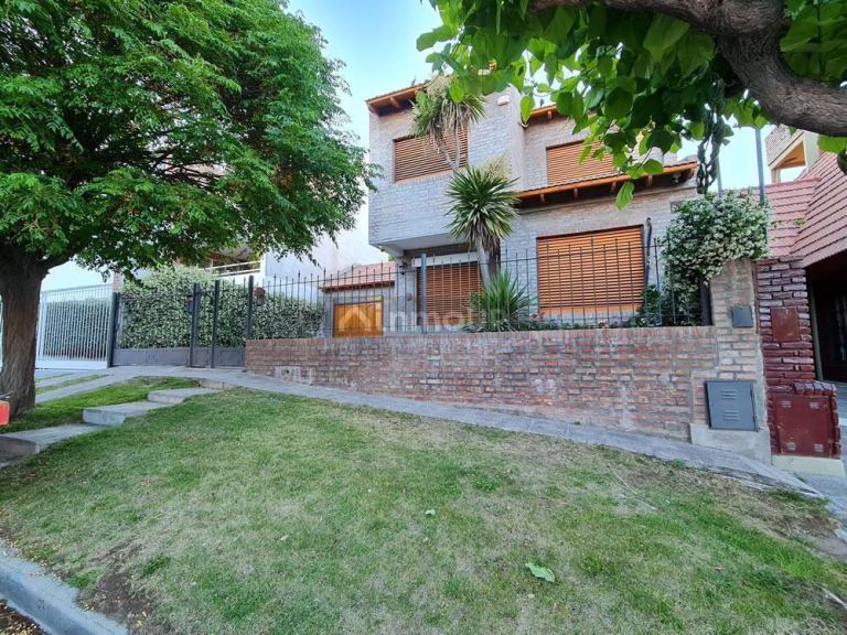 Casa en Venta en Confluencia, Neuquen