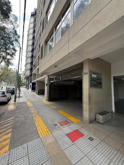 Cochera en Venta en Neuquen, Neuquen