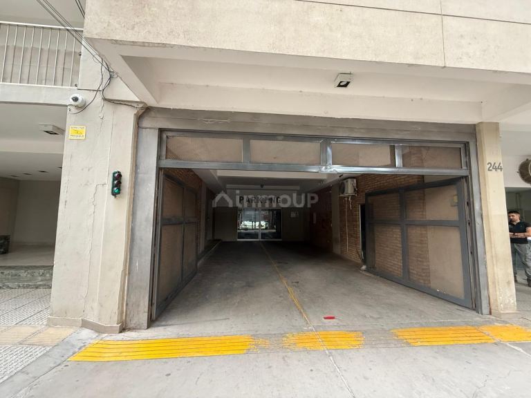 Cochera en Venta en Neuquen, Neuquen