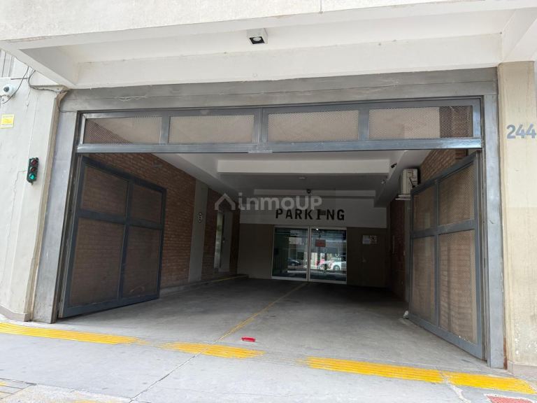 Cochera en Venta en Neuquen, Neuquen