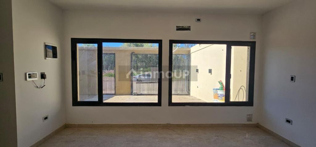 Casa en Venta en Neuquen, Neuquen - USD 345.000 | Inmoup - 6