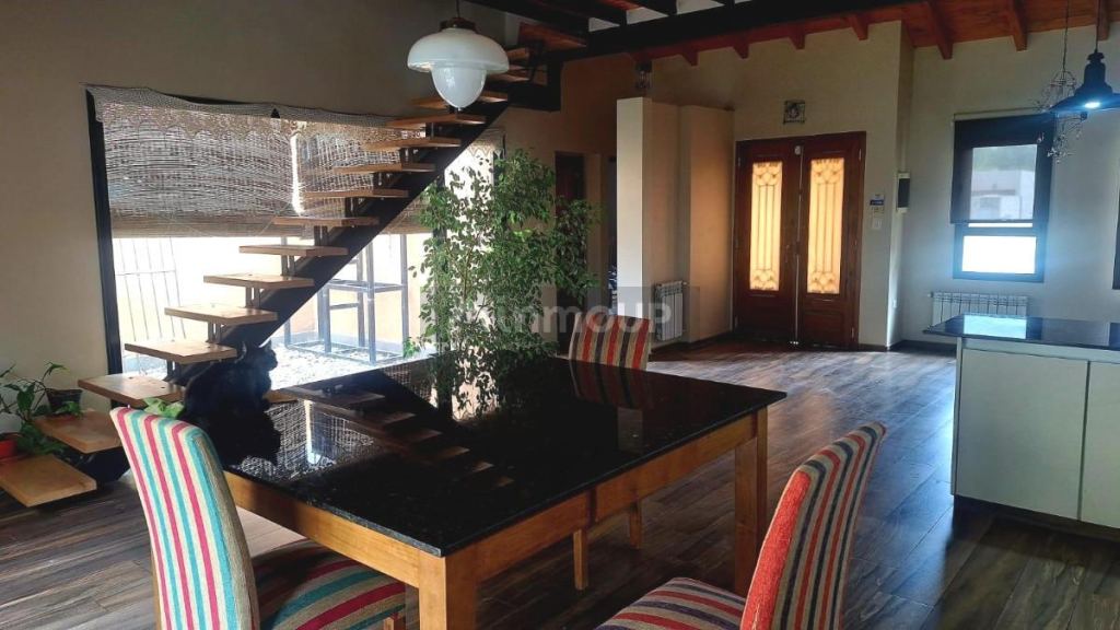 Casa en Alquiler en Neuquen, Neuquen