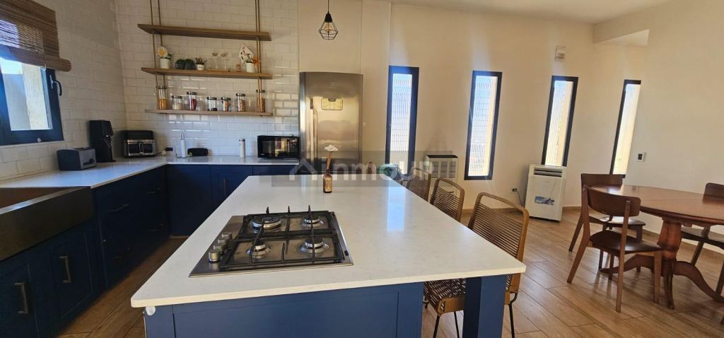 Casa en Venta en Confluencia, Neuquen