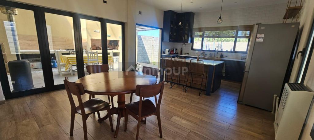 Casa en Venta en Confluencia, Neuquen