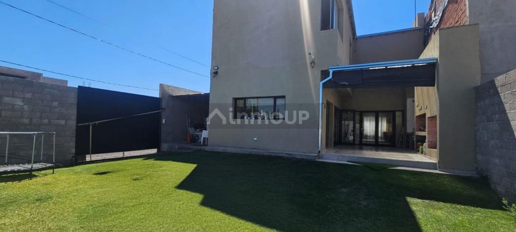 Casa en Venta en Confluencia, Neuquen