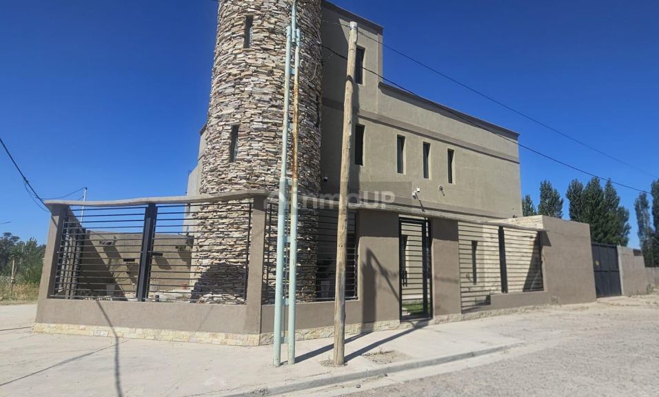 Casa en Venta en Confluencia, Neuquen