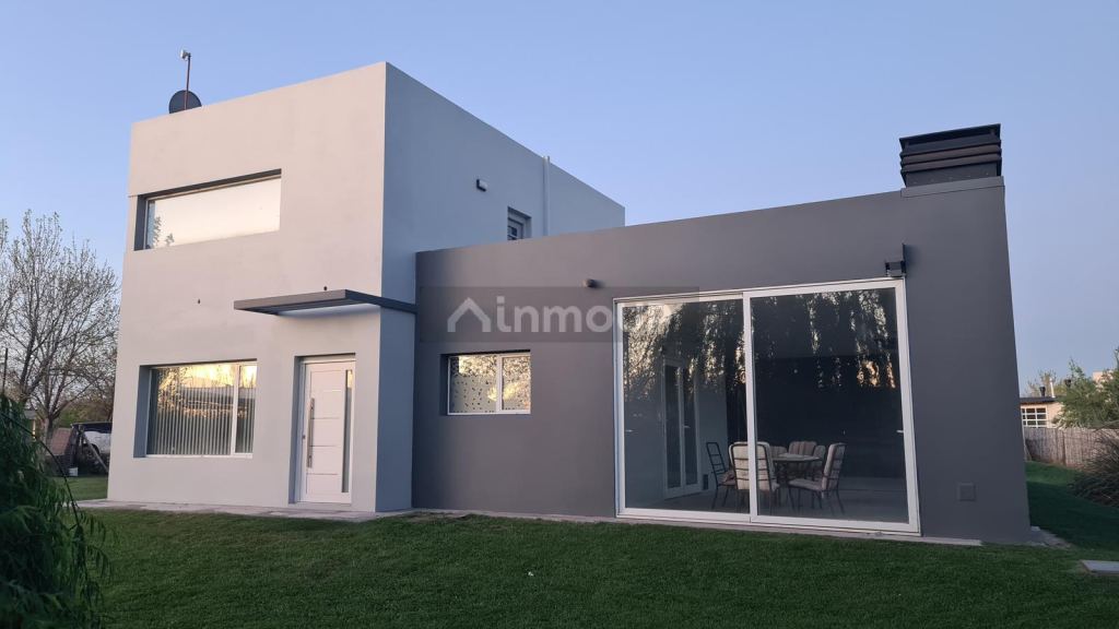 Casa en Venta en General Roca, Rio Negro