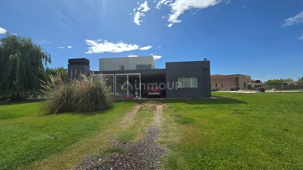 Casa en Venta en General Roca, Rio Negro