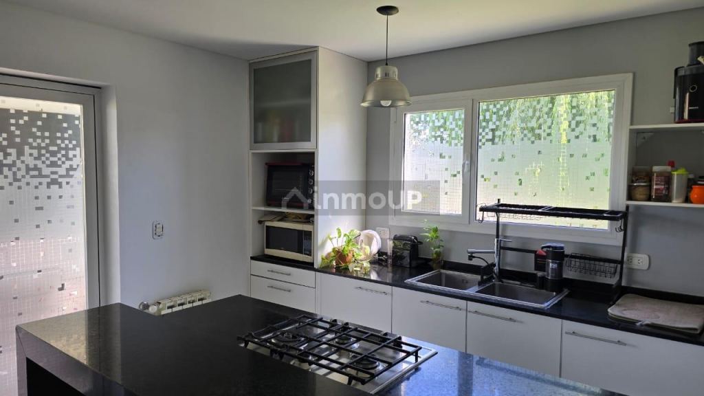 Casa en Venta en General Roca, Rio Negro
