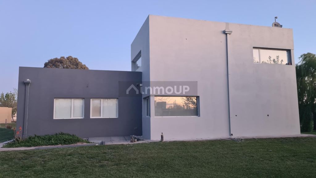 Casa en Venta en General Roca, Rio Negro