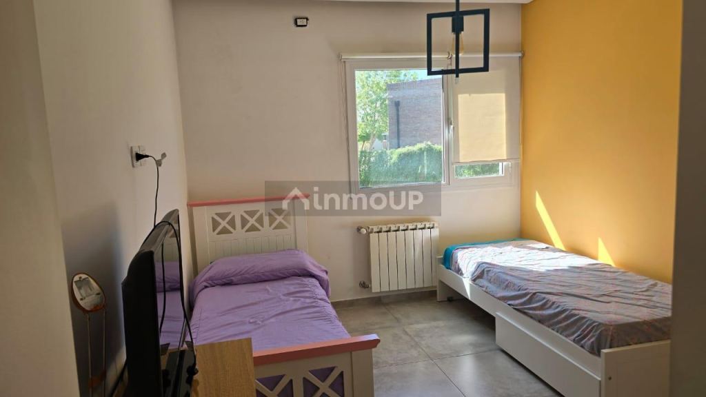 Casa en Venta en General Roca, Rio Negro
