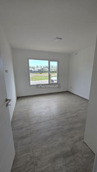 Casa en Alquiler en Confluencia, Neuquen