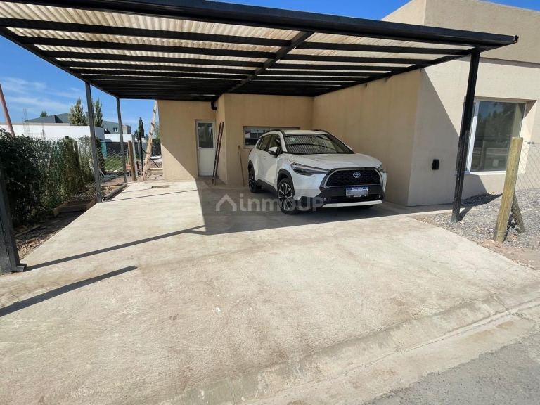 Casa en Alquiler en Confluencia, Neuquen
