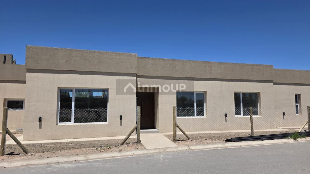 Casa en Alquiler en Confluencia, Neuquen