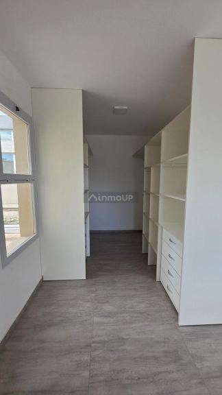 Casa en Alquiler en Confluencia, Neuquen