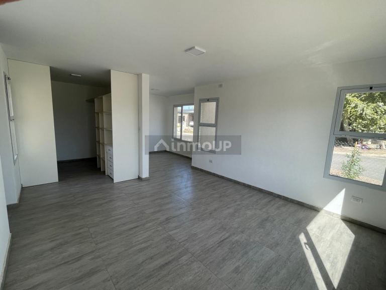 Casa en Alquiler en Confluencia, Neuquen