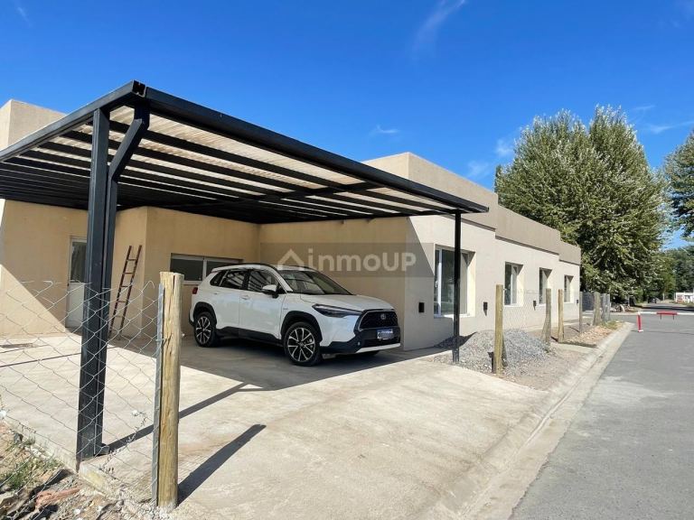 Casa en Alquiler en Confluencia, Neuquen