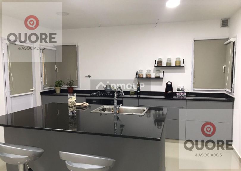 Casa en Venta en General Roca, Rio Negro