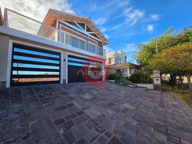 Casa en Venta en Confluencia, Neuquen