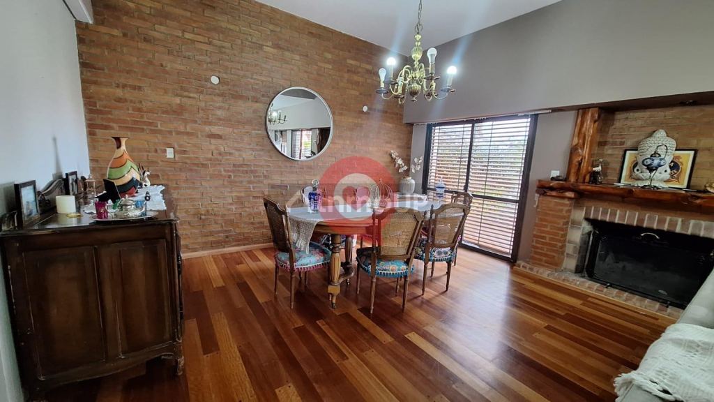 Casa en Venta en Confluencia, Neuquen