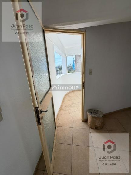 Capital AVENIDA CELSO BARRIOS  al 2700