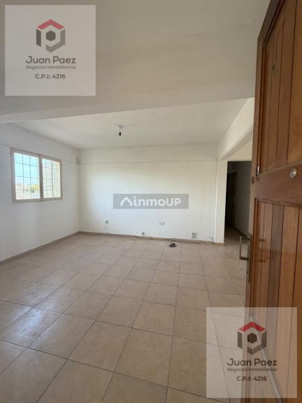 Capital AVENIDA CELSO BARRIOS  al 2700