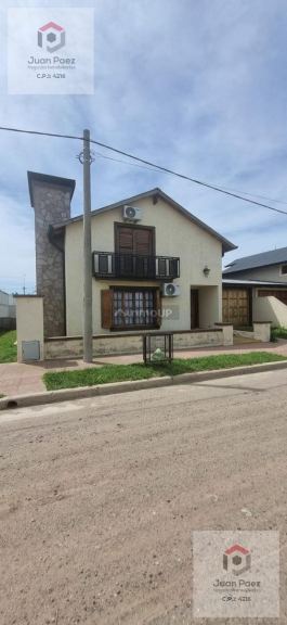 Casa en Venta en General Roca, Cordoba