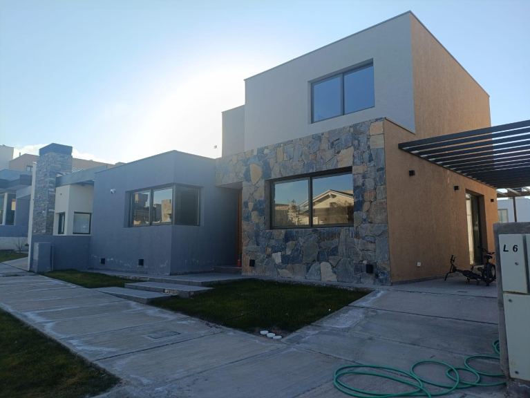 Casa en Venta en Las Heras, Mendoza