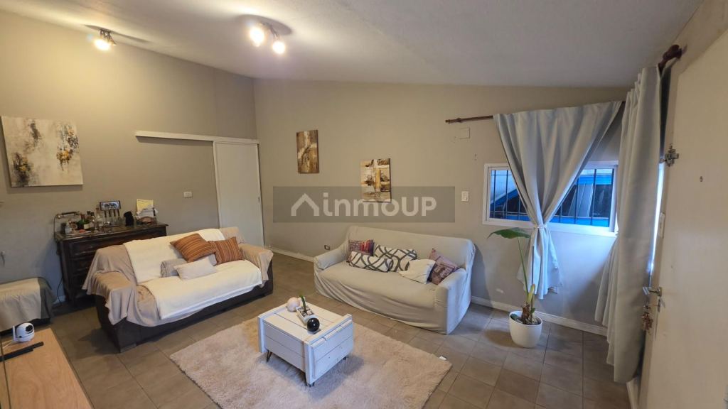 Casa en Venta en Guaymallen, Mendoza - USD 180.000 | Inmoup - 11