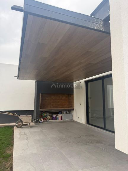 Casa en Venta en Lujan de Cuyo, Mendoza - USD 330.000 | Inmoup - 14