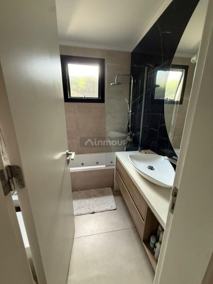 Casa en Venta en Guaymallen, Mendoza - USD 290.000 | Inmoup - 9