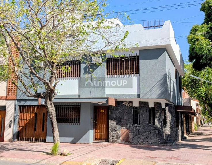 Casa en Alquiler en Capital, Mendoza