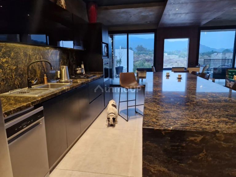 Casa en Venta en Capital, Mendoza