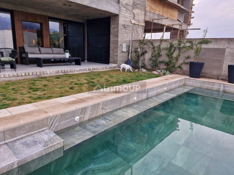 Casa en Venta en Capital, Mendoza