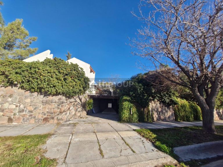 Casa en Venta en Capital, Mendoza