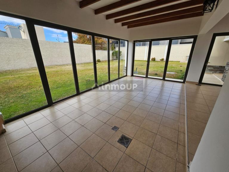 Casa en Alquiler en Maipu, Mendoza