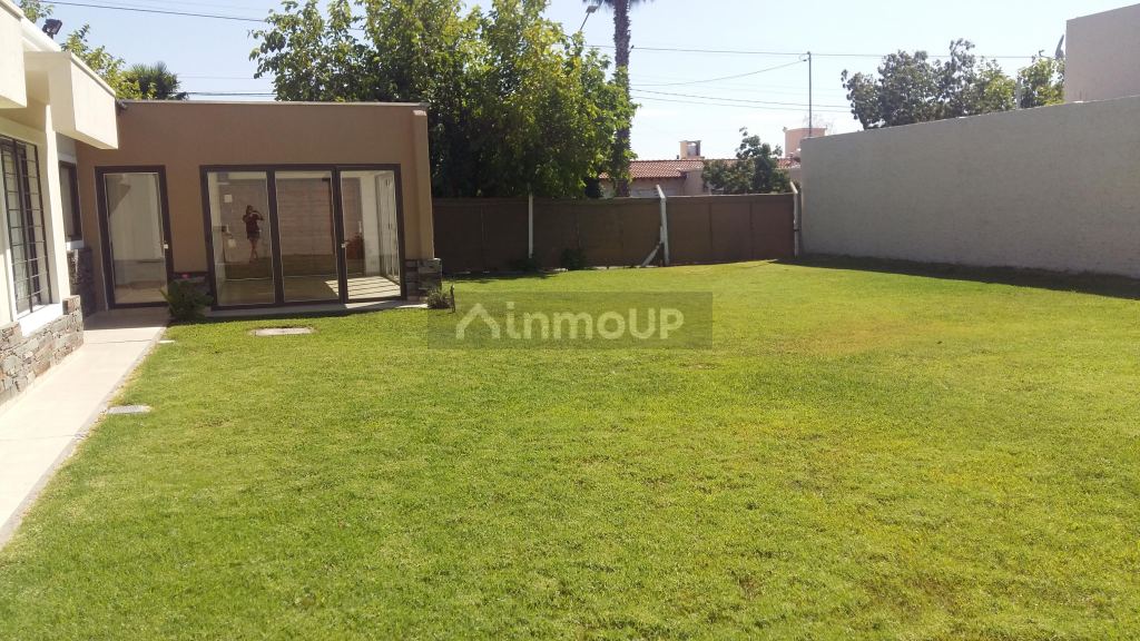 Casa en Alquiler en Maipu, Mendoza