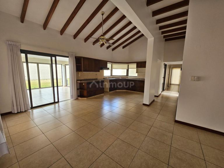 Casa en Alquiler en Maipu, Mendoza
