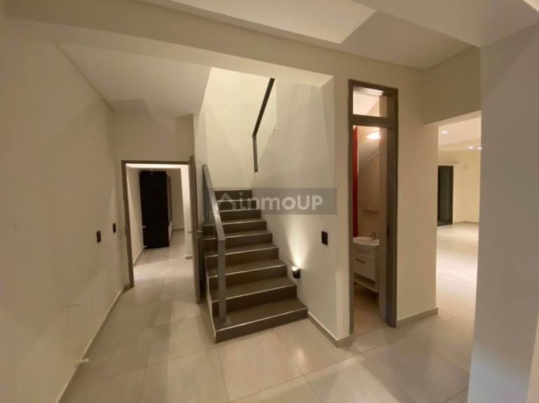 Casa en Alquiler en Maipu, Mendoza