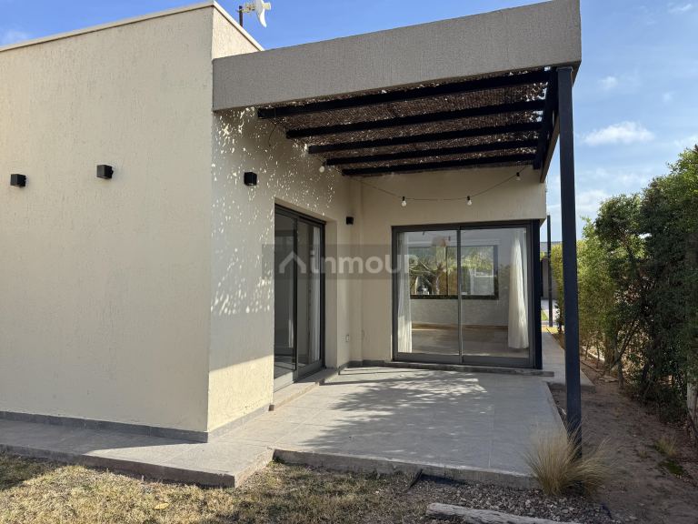 Casa en Alquiler en Maipu, Mendoza