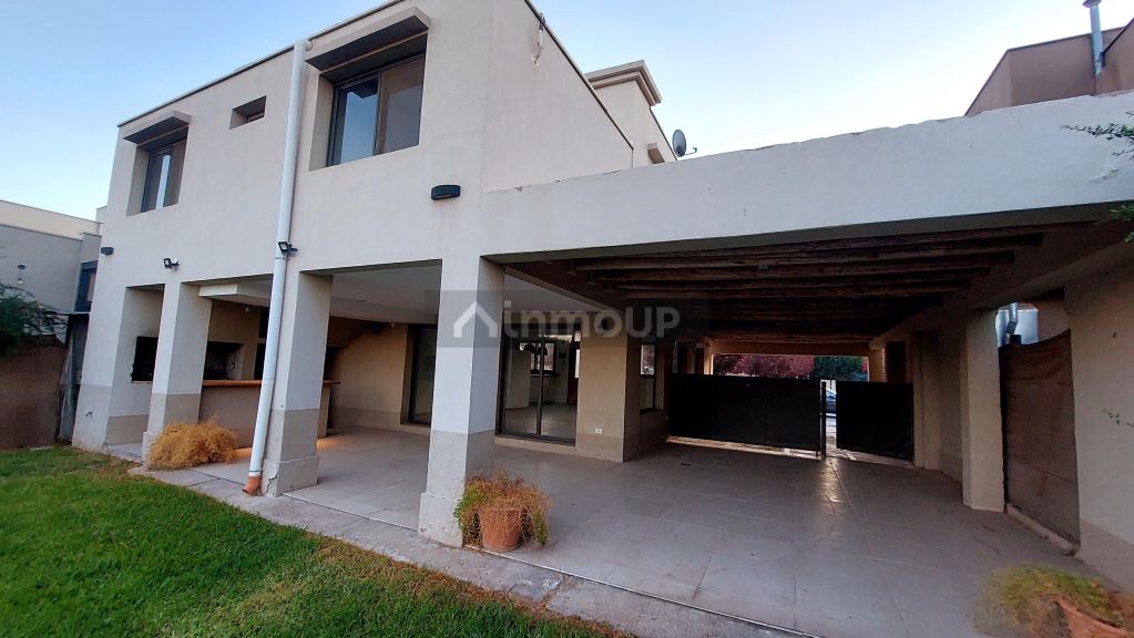 Casa en Venta en Las Heras, Mendoza