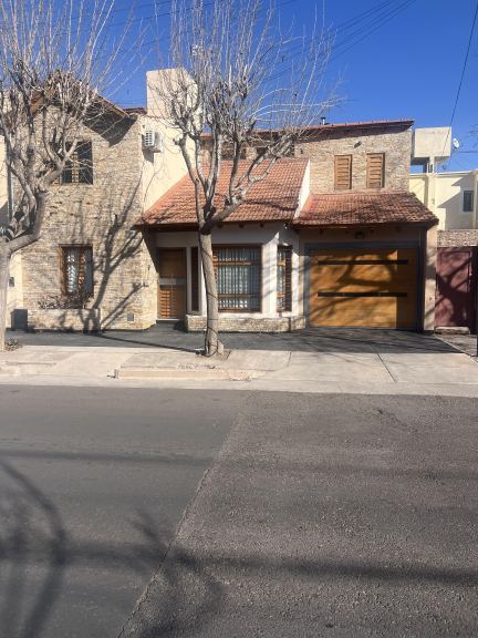 Casa en Venta en Guaymallen, Mendoza