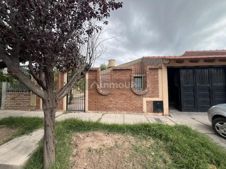 Casa en Venta en Guaymallen, Mendoza
