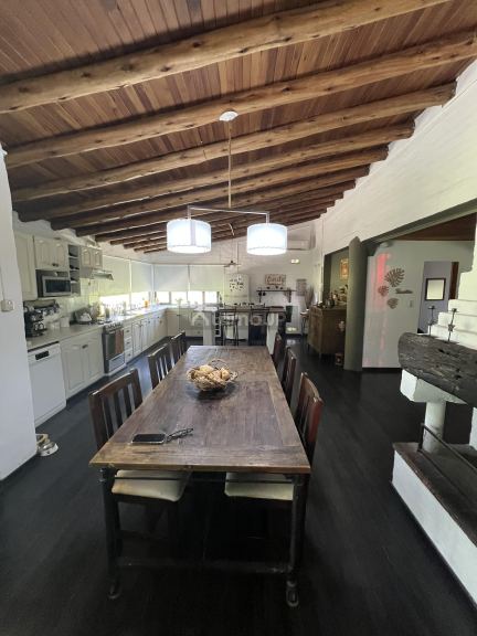 Casa en Venta en Rivadavia, Mendoza