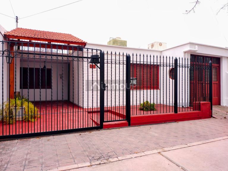 Casa en Venta en Las Heras, Mendoza