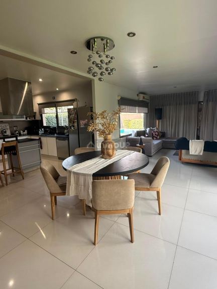 Casa en Venta en Guaymallen, Mendoza